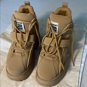 No Brand Women's Tan Platform Shoes